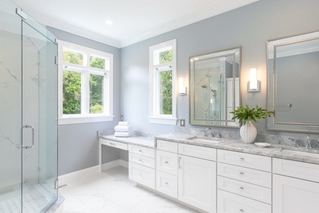 Mont Blanc Bathroom - Dente Trading