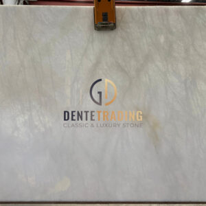 QUARZO BIANCO "WOW" #10858 2CM POLISHED 135"± X 80"±