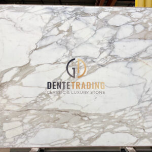 CALACATTA "OMG" #10882 2CM POLISHED 123"± X 76"±