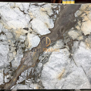 CALACATTA IRON #10891 3CM POLISHED 113"± X 68"±